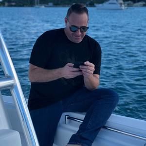 Meet your Posher, Stanley